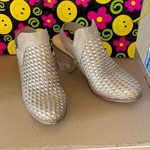 Very Volatile Cream Woven Mules